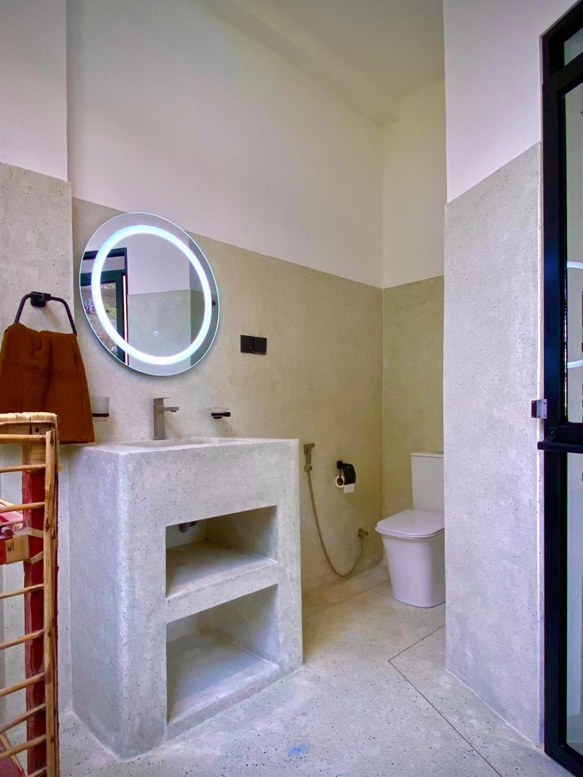 فندق Lotus Surf House ميديغاما إيست المظهر الخارجي الصورة