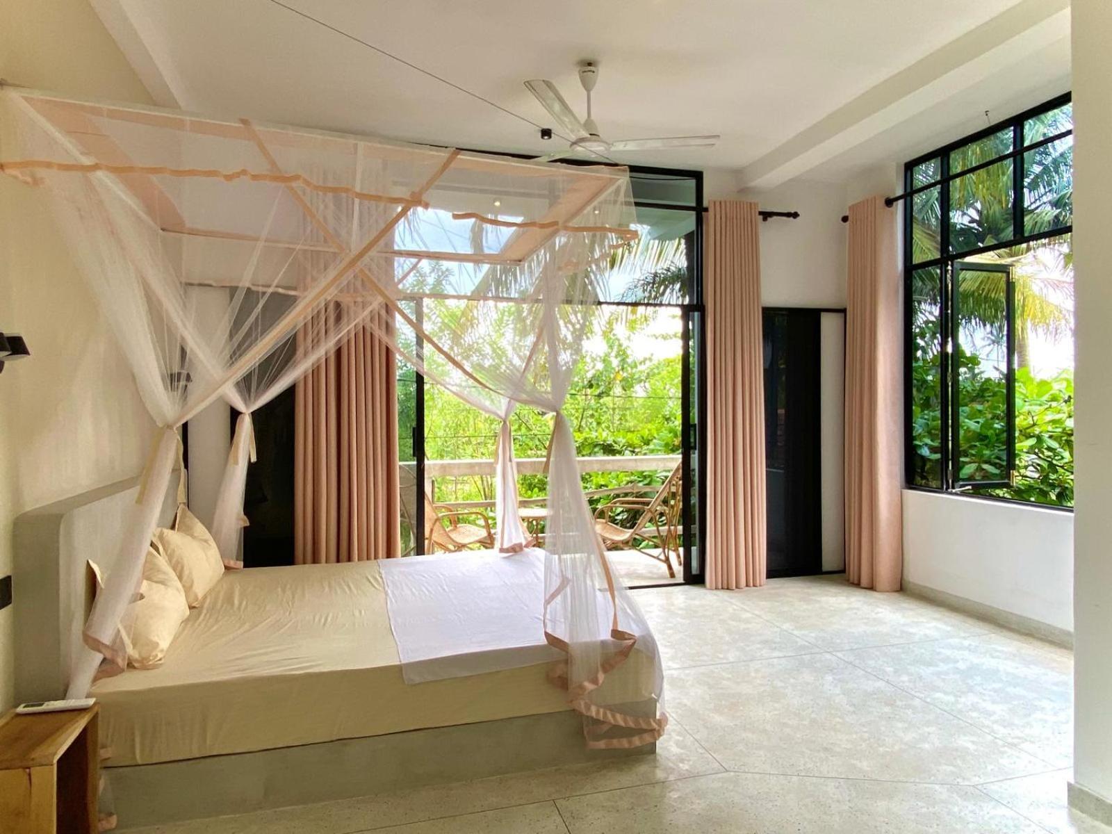 فندق Lotus Surf House ميديغاما إيست المظهر الخارجي الصورة